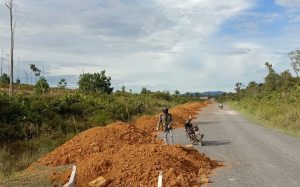 FW DAN LSM PALOH TETAP KONSISTEN JAGA KONDUSIFITAS KEGIATAN PROYEK DIWILAYAH INI.