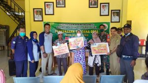 PENYALURAN BLT DD TAHAP IV DAN V DI DESA SUNGAI NYIRIH BEJALAN AMAN DAN LANCAR .