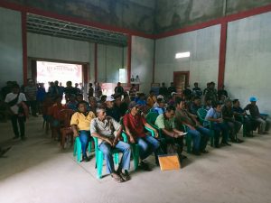 MASYARAKAT DESA SANTABAN TUNTUT KEJELASAN PLASMA PT. KALIAU MAS PERKASA ( PT. KMP ).