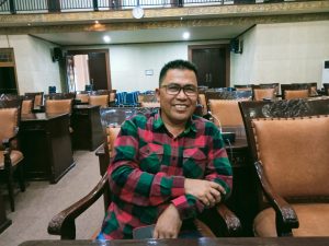 BESOK, DPRD SAMBAS AKAN LAKSANAKAN PELANTIKAN ANGGOTA PAW DARI PDI-PERJUANGAN.