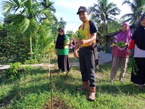 LINGKUNGAN BERSIH, SEHAT DAN INDAH, PRIORITAS PROGRAM TP-PKK DESA SAMUSTIDA.