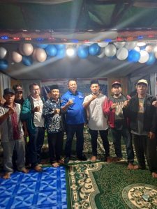 MASYARAKAT ANTUSIAS SAMBUT RESES DPR RI BAPAK BOYMAN HARUN.