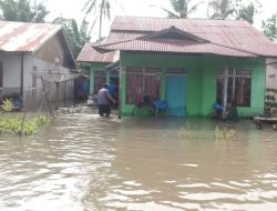 SEKOLAH JADI LOKASI PENAMPUNGAN WARGA.
