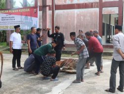 Kapolres Sambas AKBP Wahyu Jati Wibowo, S.I.K.SH.MH. : JADIKAN KEGIATAN KURBAN SEBAGAI MOMENTUM PENGUATAN HUBUNGAN POLRI DAN MASYARAKAT.