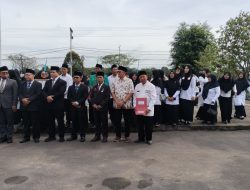 MADRASAH IBTIDAIYAH (MIS) NURUL HIKMAH SEKURA MENDAPATKAN SERTIFIKAT TANAH HIBAH DARI KEMENAG KABUPATEN SAMBAS