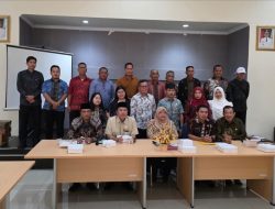 BUPATI SAMBAS AKAN KUKUHKAN KEMBALI KEPALA DESA HABIS MASA JABATAN AKHIR 2023 DAN AWAL 2024