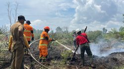 BERSAMA BERJIBAKU PADAMKAN KARHUTLA DESA TEMPAPAN HULU DAN DESA MENTIBAR