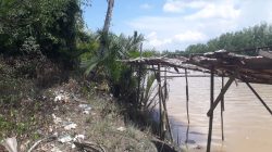 PENANGANAN EROSI TEBING SUNGAI: KEWENANGAN PEMERINTAH PROVINSI KALIMANTAN BARAT